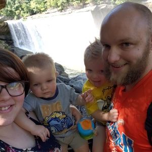 Meet your Posher, Dakota